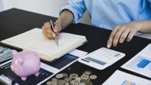 Économisez de l'argent à long terme _ les avantages financiers d'une collaboration avec une société de nettoyage
